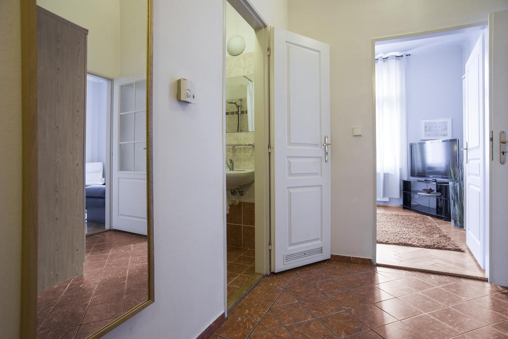 Apartment Dusni Praha Pokoj fotografie